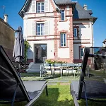 Berry Centre - Chic & Stylee - Magnifique Jardin * دوفييل