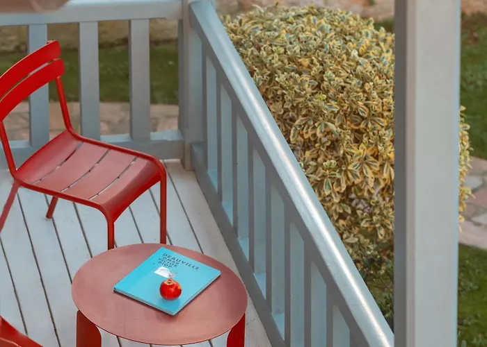 Berry Centre - Chic & Stylee - Magnifique Jardin 빌라