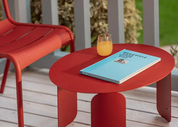 Berry Centre - Chic & Stylee - Magnifique Jardin Villa